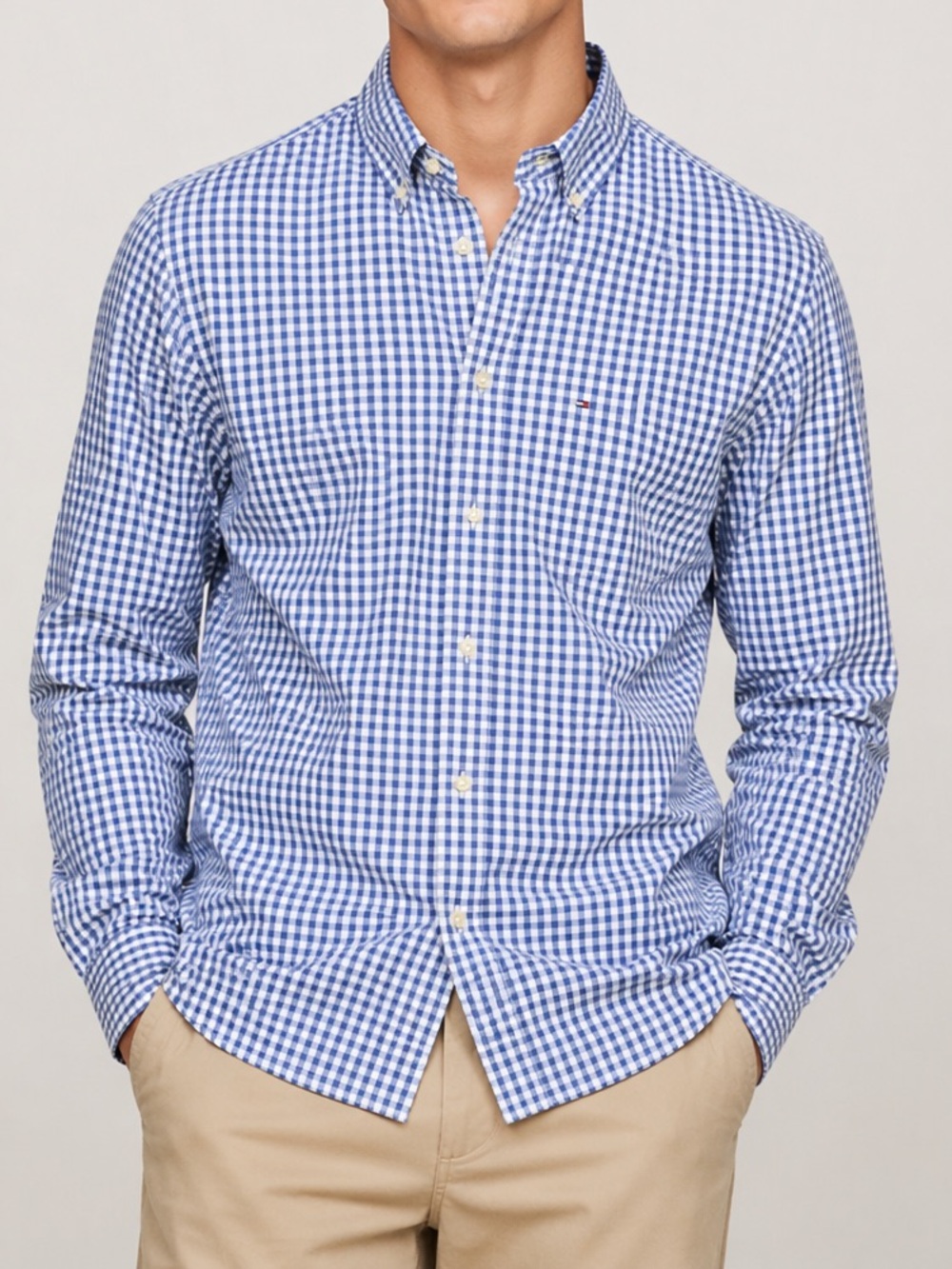 Men’s Tommy Hilfiger Classic Fit Checkered Button Down Dress Shirt size Medium